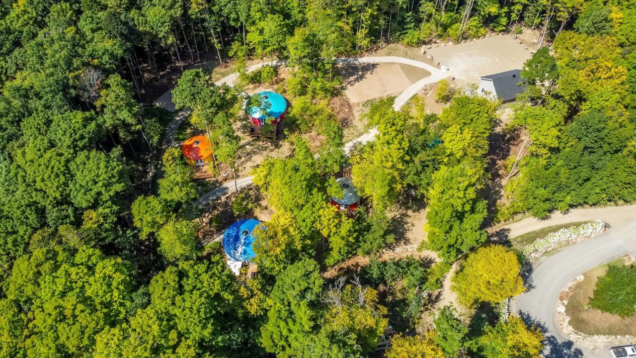 Yourtes Glamping Du Poisson Blanc Notre-Dame-du-Laus Zewnętrze zdjęcie