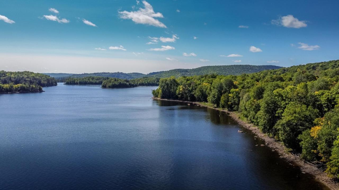 Yourtes Glamping Du Poisson Blanc Notre-Dame-du-Laus Zewnętrze zdjęcie