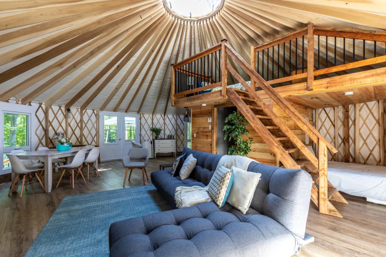 Yourtes Glamping Du Poisson Blanc Notre-Dame-du-Laus Zewnętrze zdjęcie