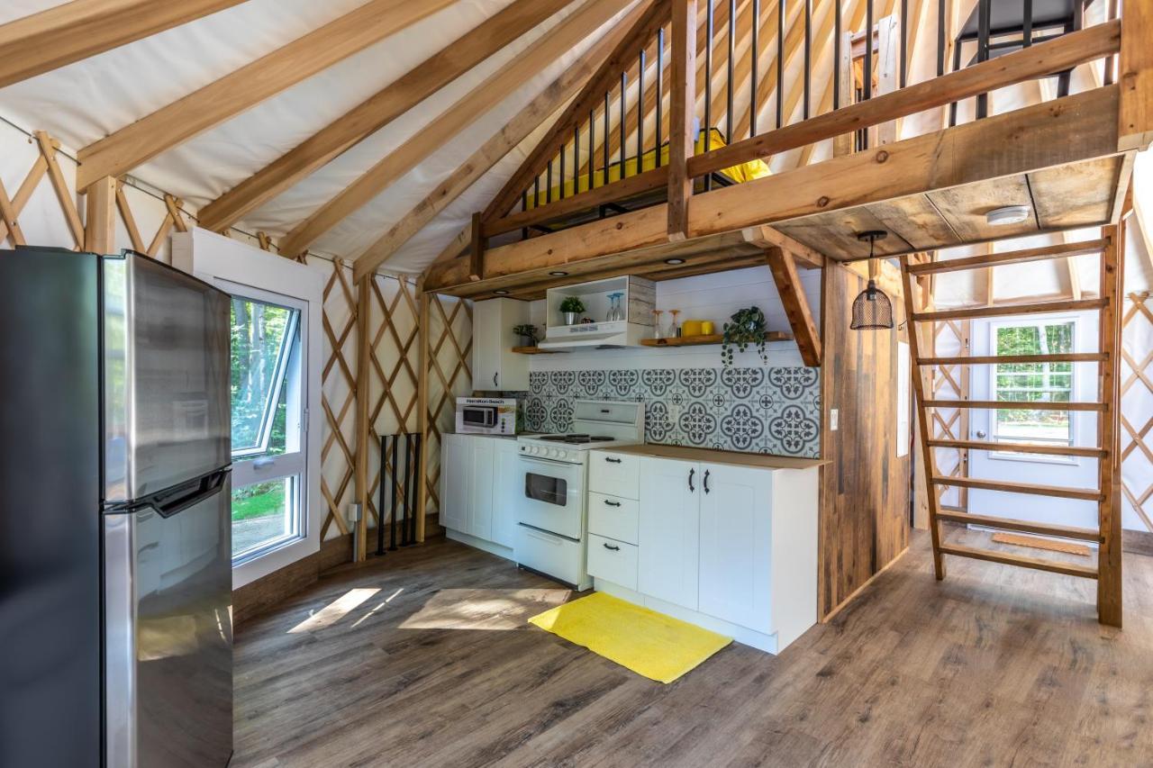 Yourtes Glamping Du Poisson Blanc Notre-Dame-du-Laus Zewnętrze zdjęcie